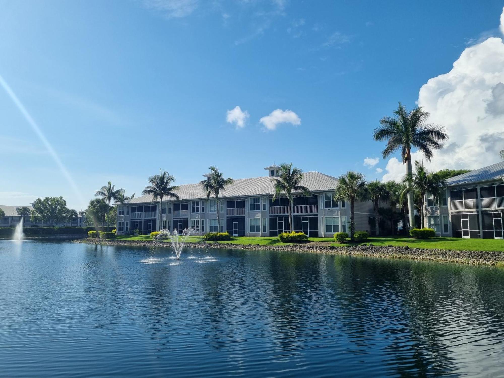 Stunning 2-Bedroom Plus Den Condo In Greenlinks Resort North North Naples Eksteriør bilde