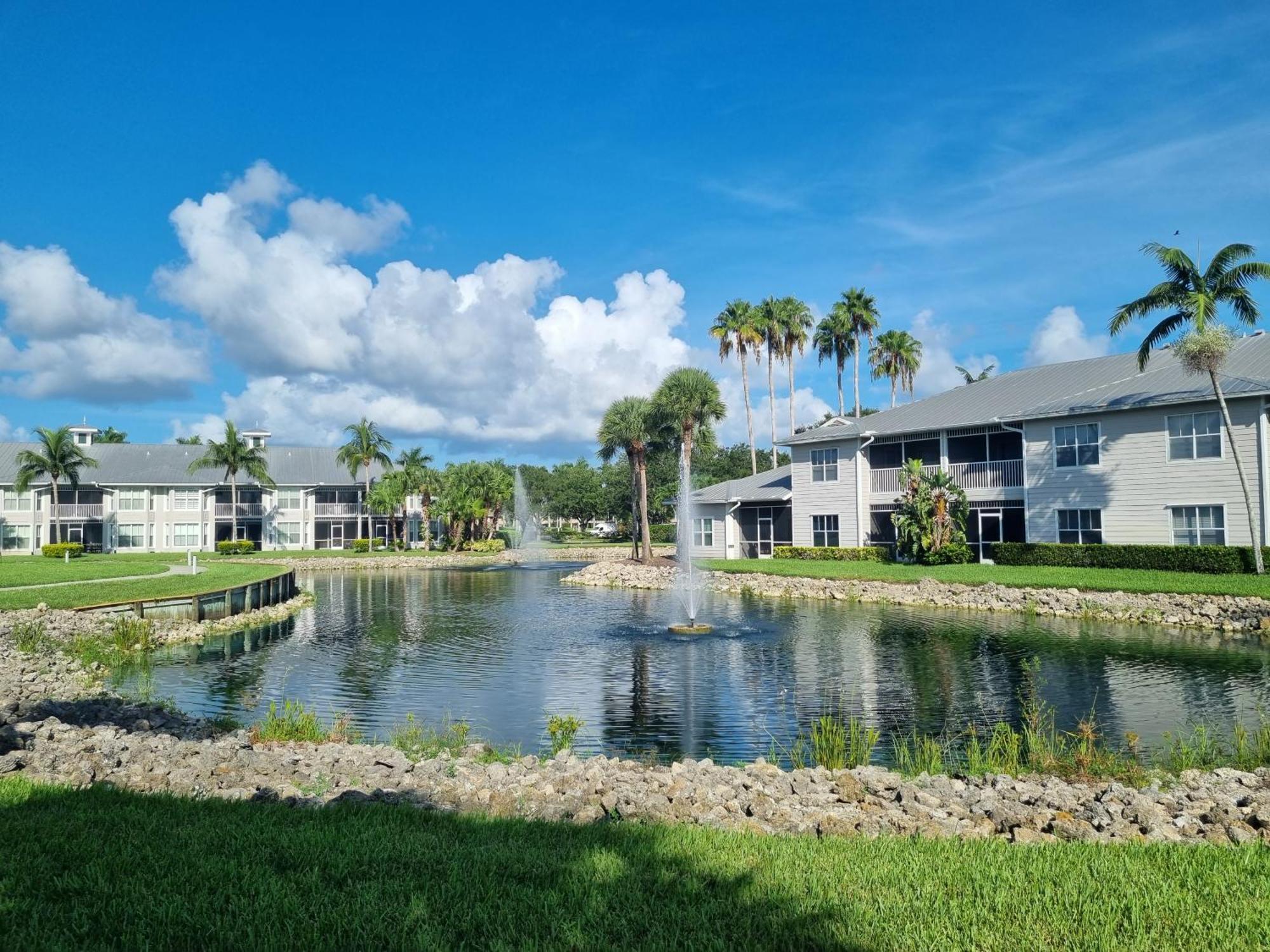 Stunning 2-Bedroom Plus Den Condo In Greenlinks Resort North North Naples Eksteriør bilde