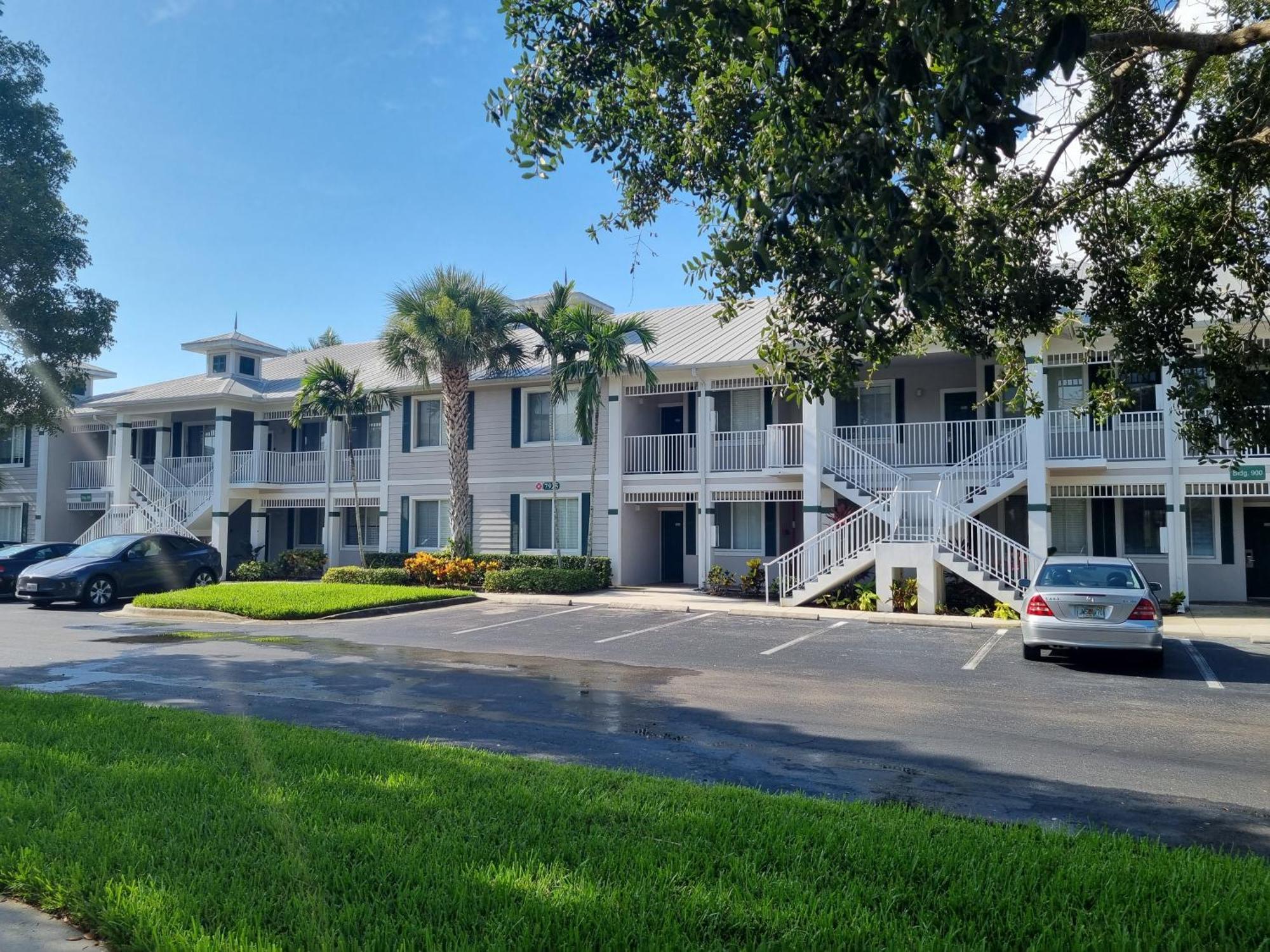 Stunning 2-Bedroom Plus Den Condo In Greenlinks Resort North North Naples Eksteriør bilde