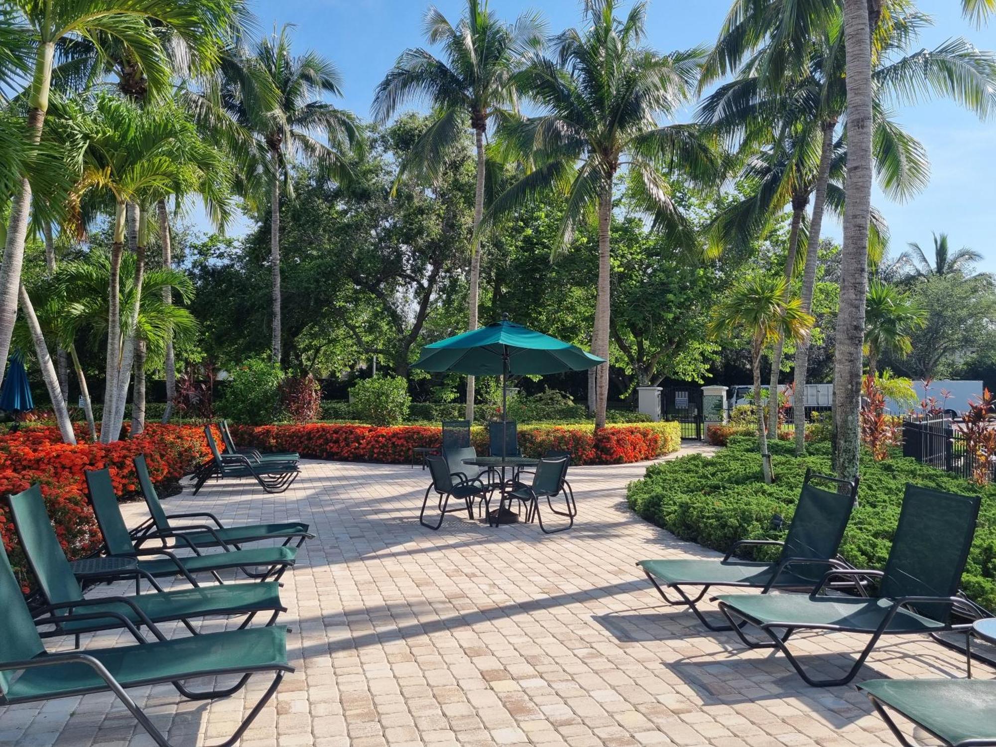 Stunning 2-Bedroom Plus Den Condo In Greenlinks Resort North North Naples Eksteriør bilde