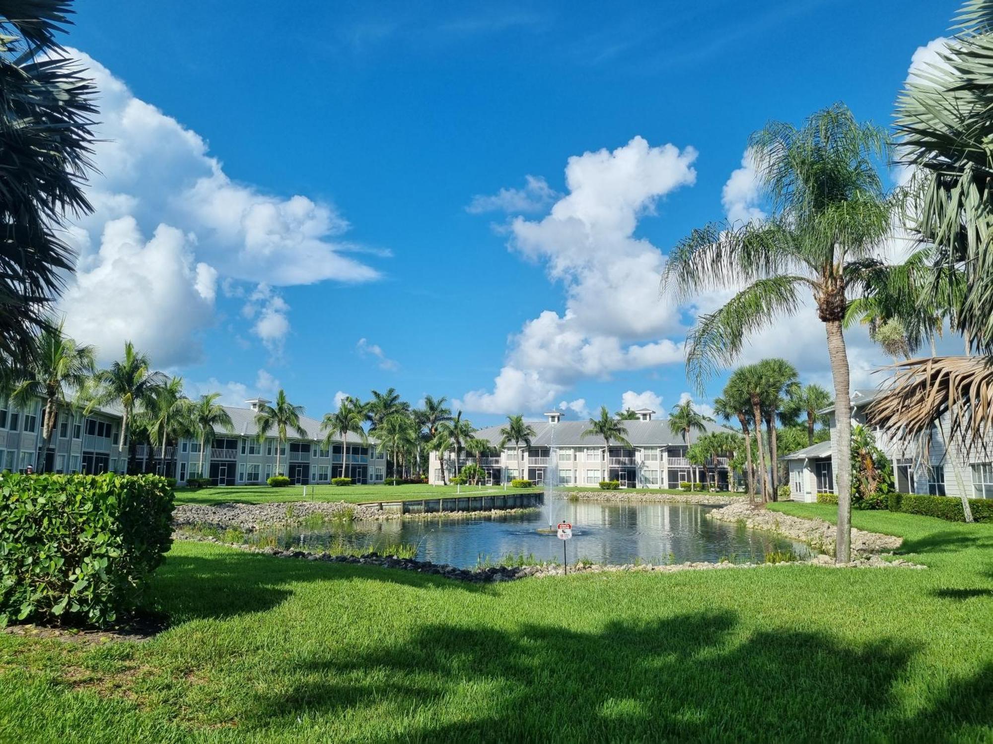 Stunning 2-Bedroom Plus Den Condo In Greenlinks Resort North North Naples Eksteriør bilde